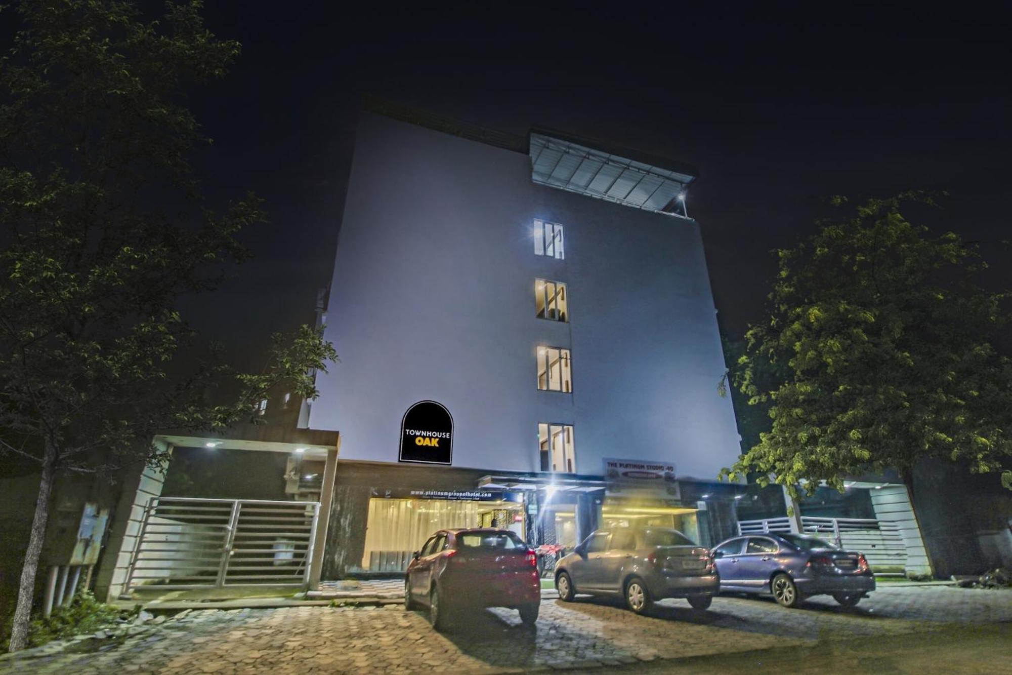 Super Townhouse Oak The Platinum Studio New Town Exterior foto