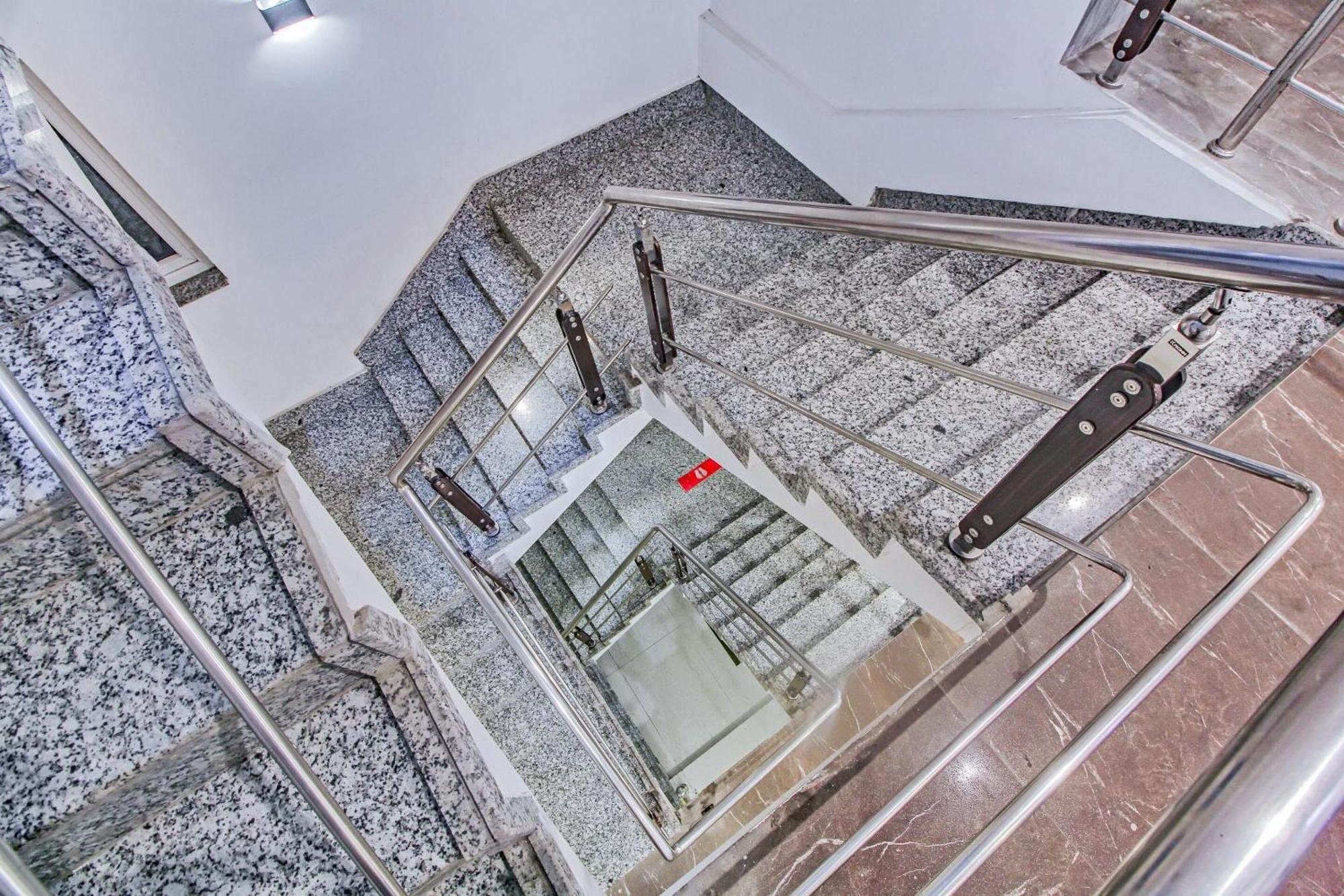 Super Townhouse Oak The Platinum Studio New Town Exterior foto